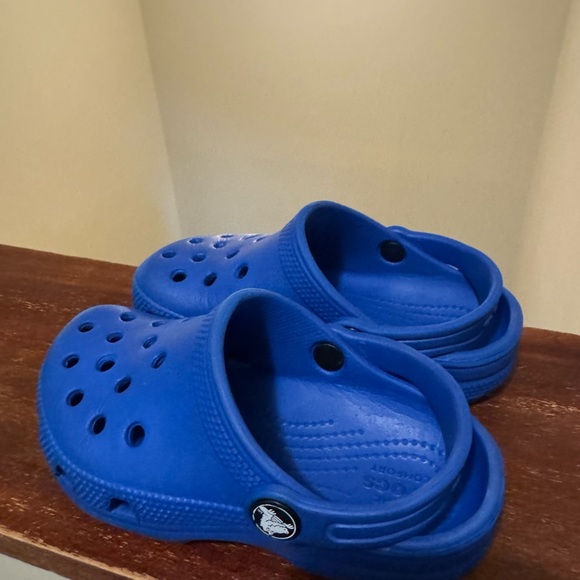 Kids Blue Clogs - Picture 3 of 4